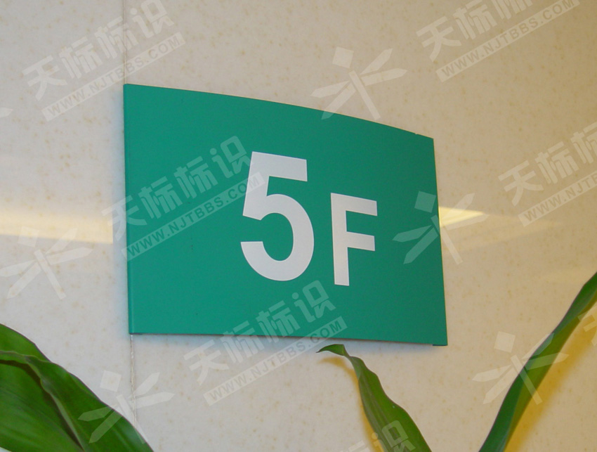 ���F���ο�����401